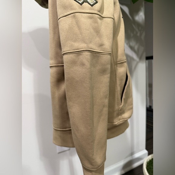 Youth Dallas Cowboys Nike Khaki 2019 Salute to Service Therma Pullover Hoodie S - Picture 12 of 12